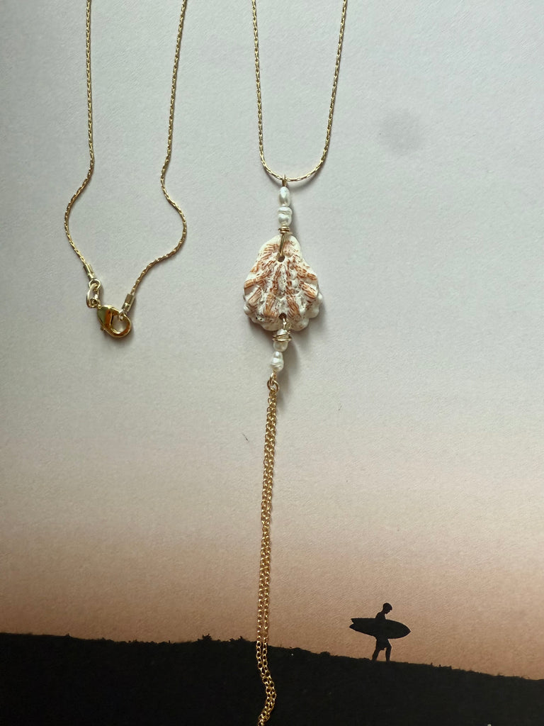Golden shore necklace