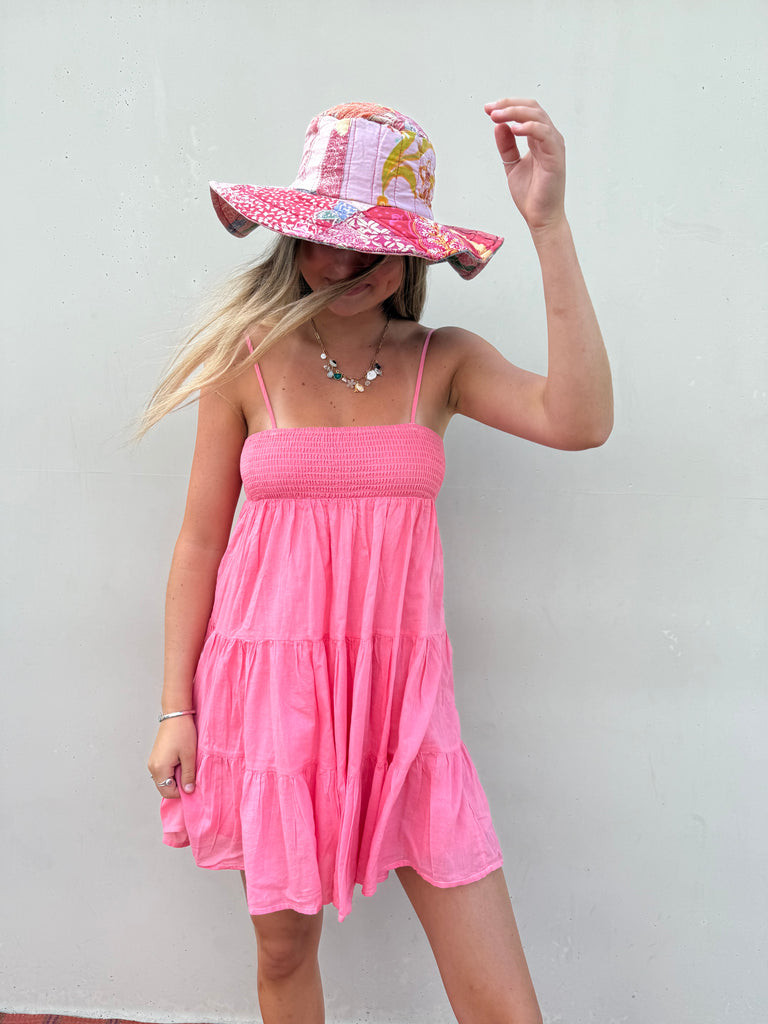 Capelina hat