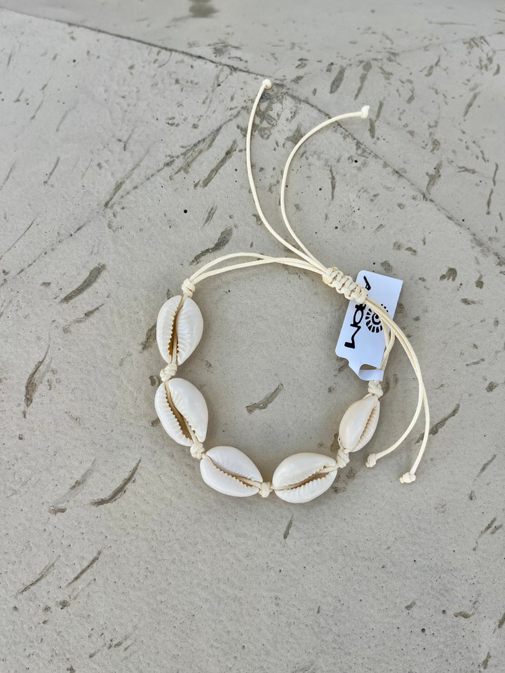 Cowrie Lover Bracelet