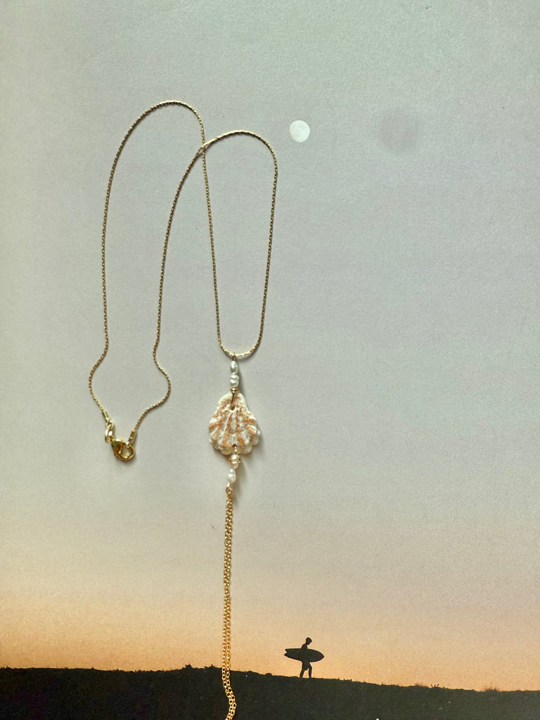 Golden shore necklace