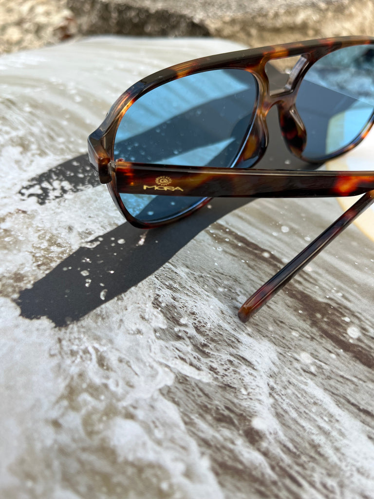 Malibú Sunnies, by Arvo X Mora
