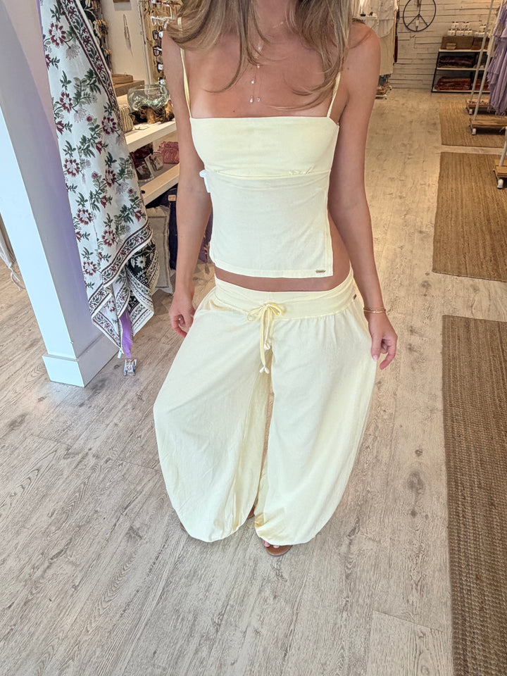 Golden Flow Top