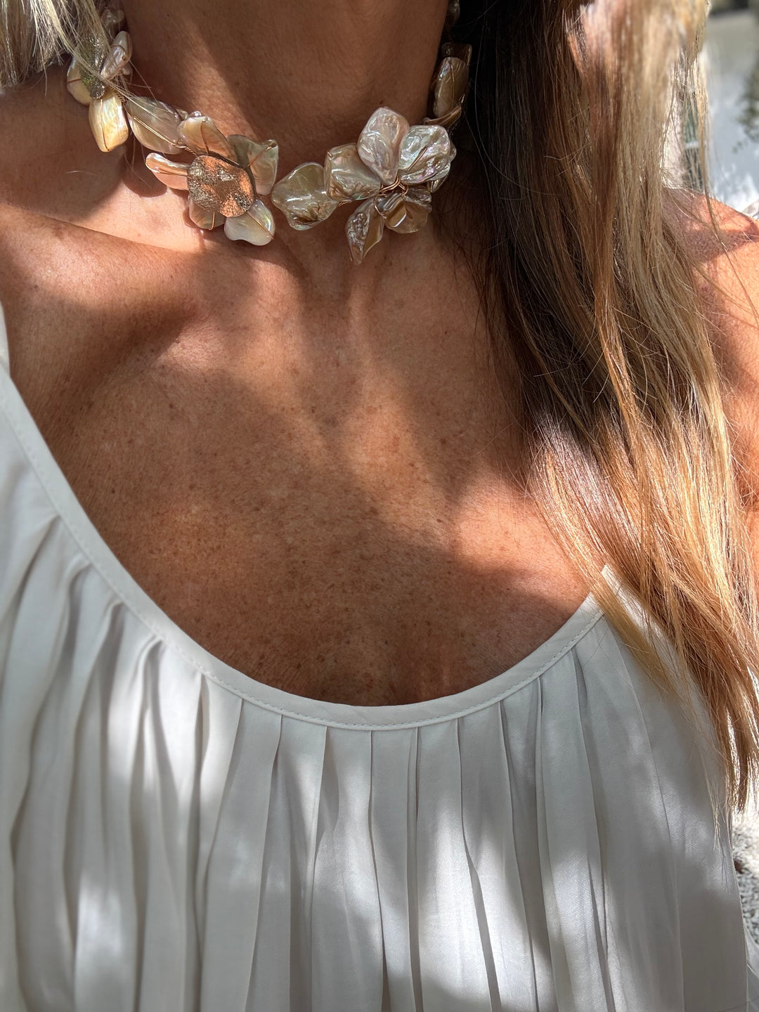 Lara L Pearl Bloom Choker