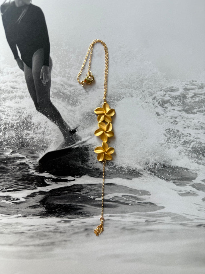 Plumeria Handchain