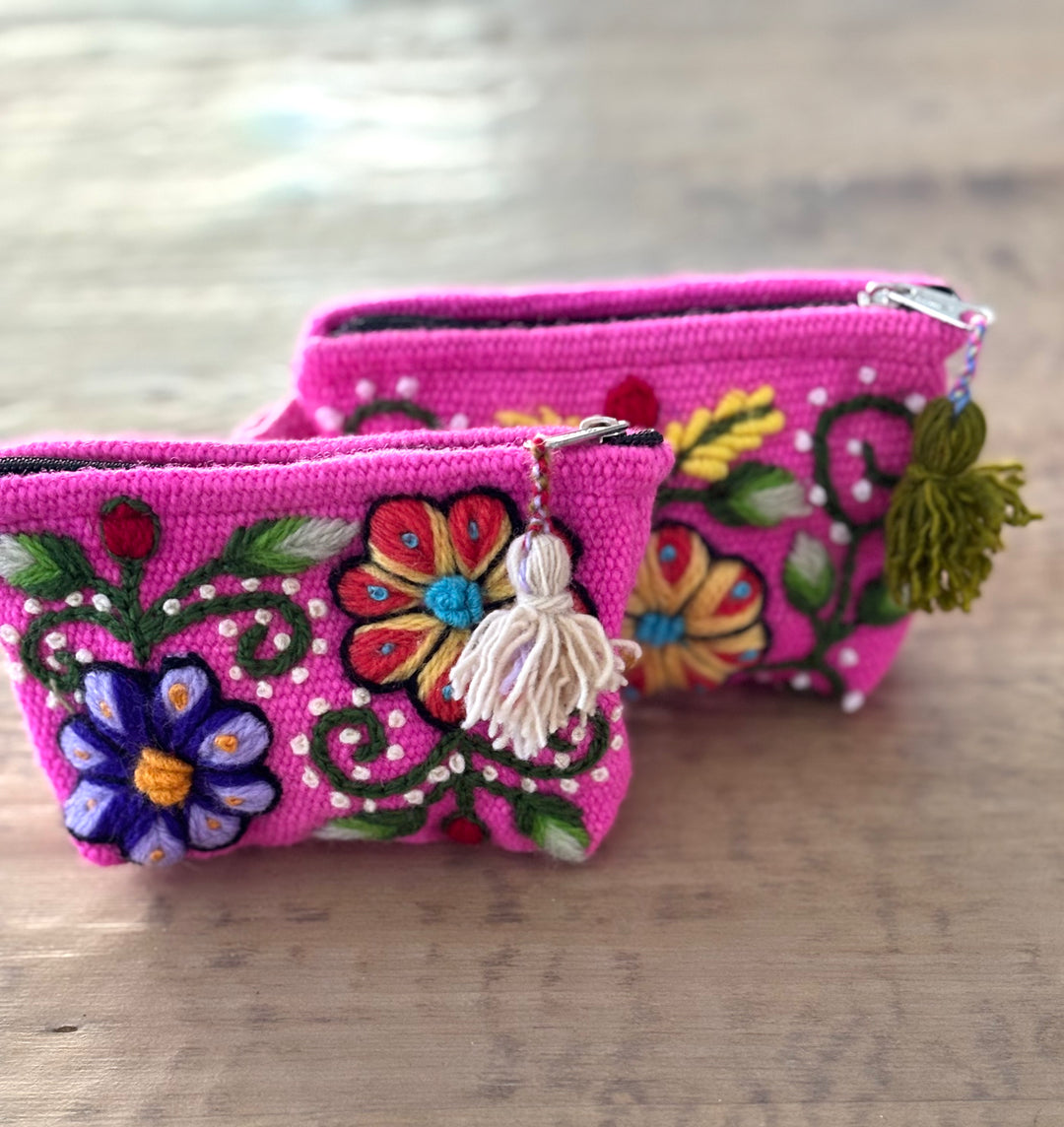 Tulips Pouch