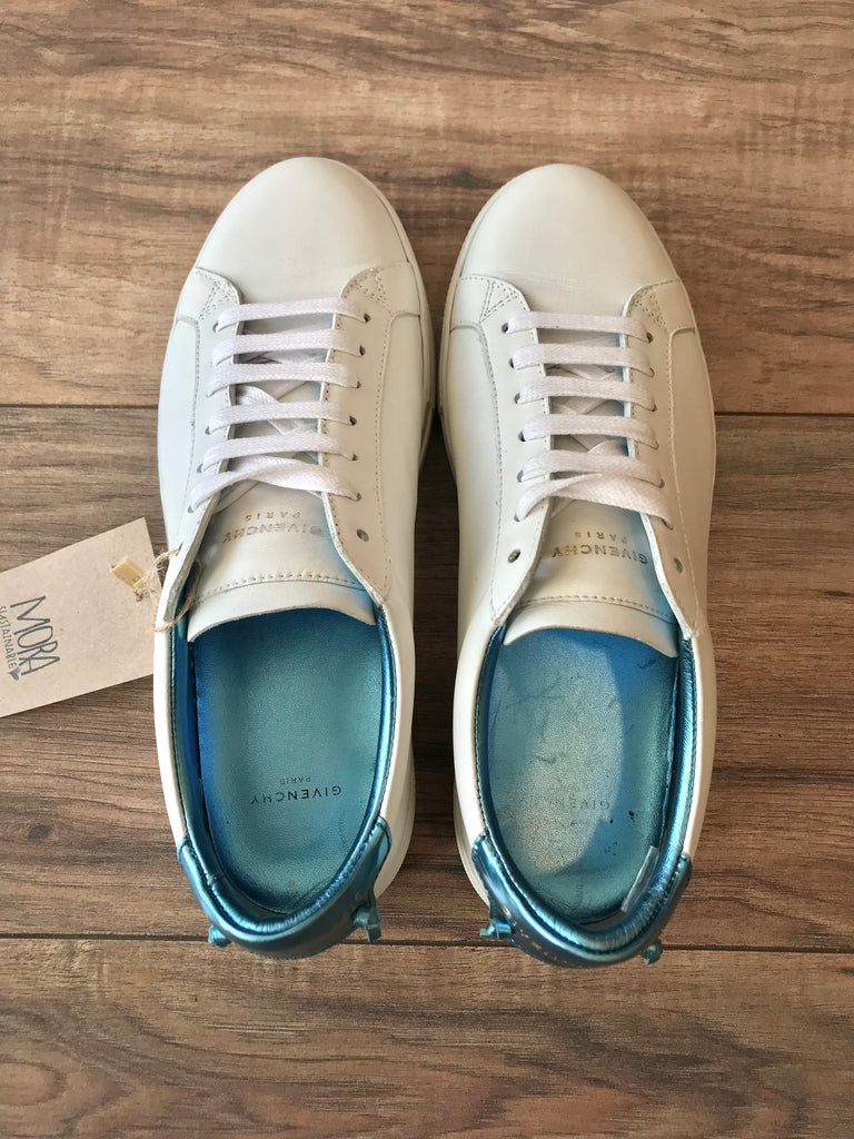 Pre-Loved Givenchy Sneakers