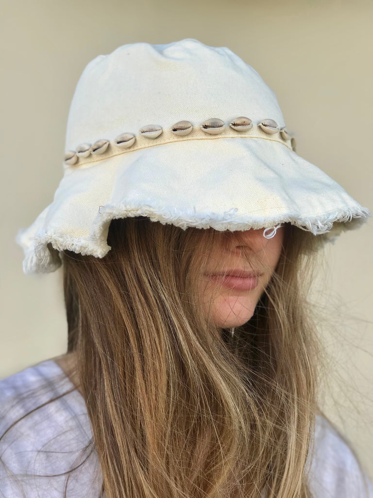 Carla Bucket Hat